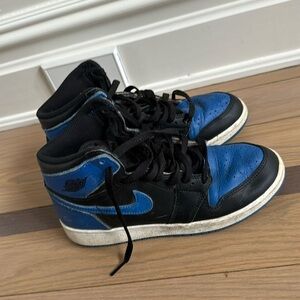 Nike Jordan 1 Retro High OG in Royal